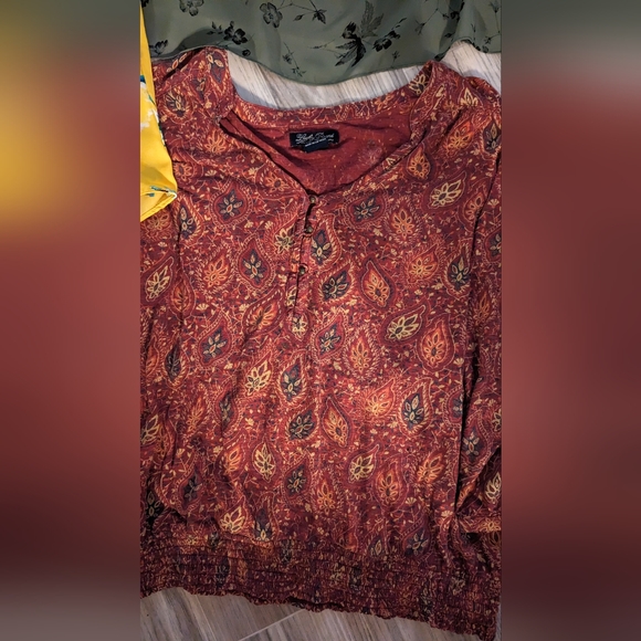 Bundle of 3 floral tops, small - Picture 7 of 7